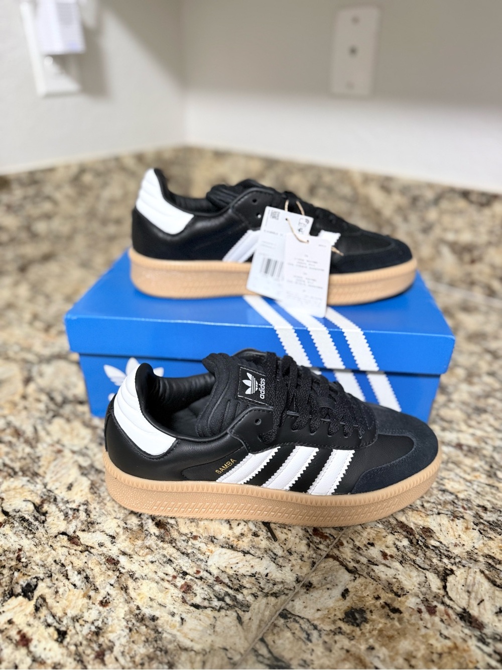 adidas Samba 6Y or 7w